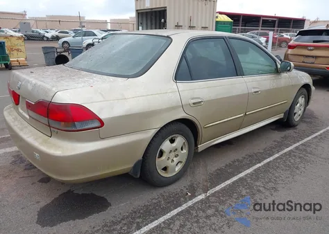 2002 Honda Accord 3.0 Ex z USA, uszkodzony, nr VIN 1HGCG16582A043873